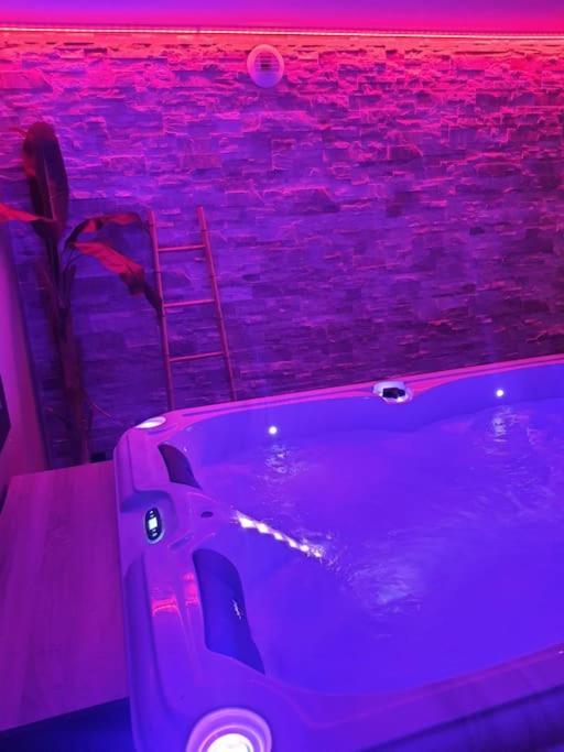 Superbe Appartement Avec Jacuzzi Et Exterieur Perpignan Ngoại thất bức ảnh