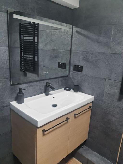 Superbe Appartement Avec Jacuzzi Et Exterieur Perpignan Ngoại thất bức ảnh